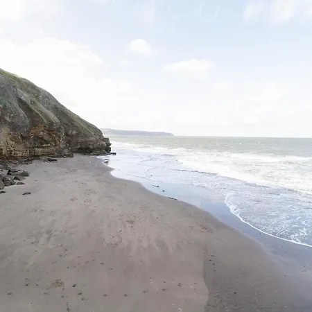 Sandsend View
