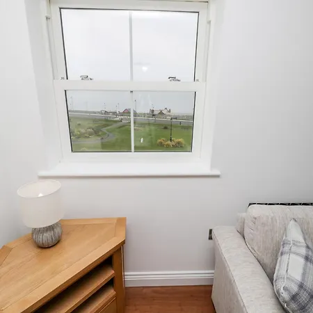 Apartment Sandsend View