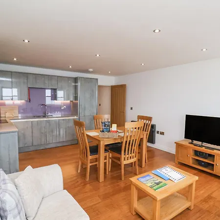 Sandsend View 휫비