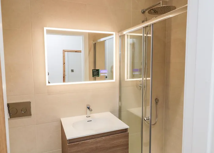 Sandsend View Apartment