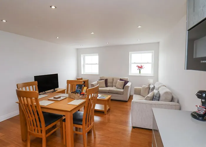 Sandsend View Apartment Whitby