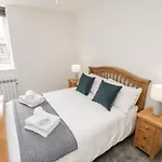 Apartment Sandsend View *